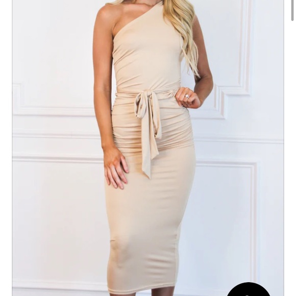 Tan Scrunchie Dress - Picture 4 of 5